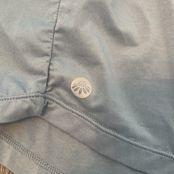 EUC senita long sleeve - Picture 3 of 5